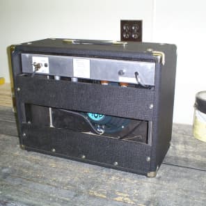 AUDIOZONE  Model 24, 15 watt, w/jensen mod 10/35 speaker image 3