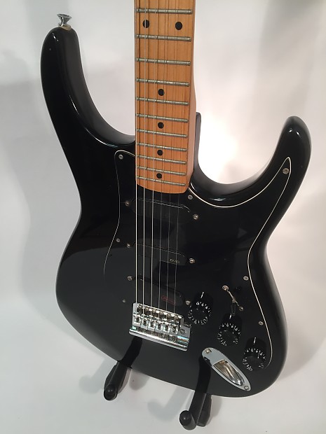 Immagine Starforce 8003 Pointy headstock 1980s guitar - 1