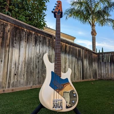 Gibson Victory Standard Bass Guitar Antique White 1981 for sale