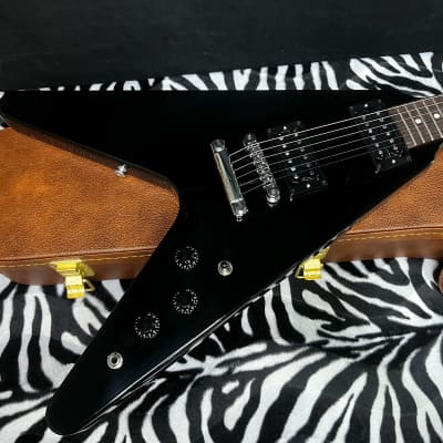 OPEN BOX 2023 Gibson '80s Flying V Ebony 6.3lbs - Authorized Dealer- In Stock Ready to Ship! G00299 - SAVE BIG! image 2