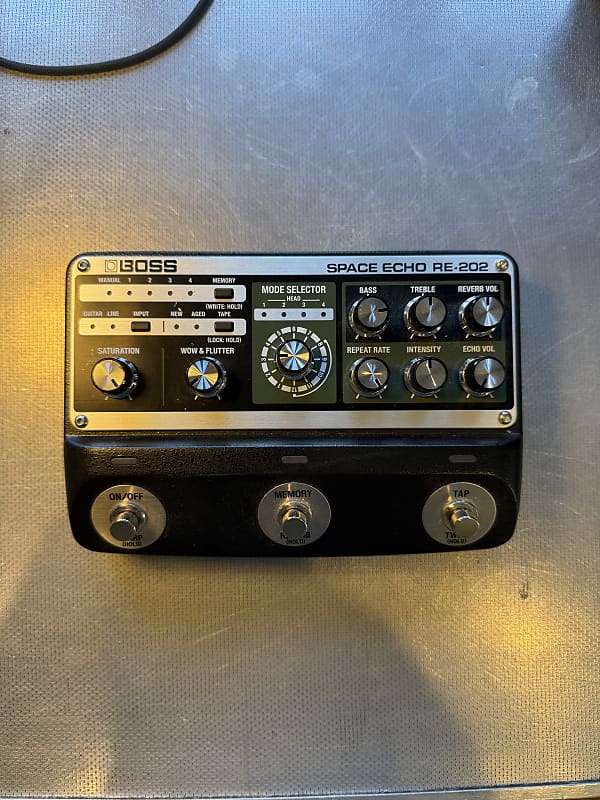 Boss RE-202 Space Echo