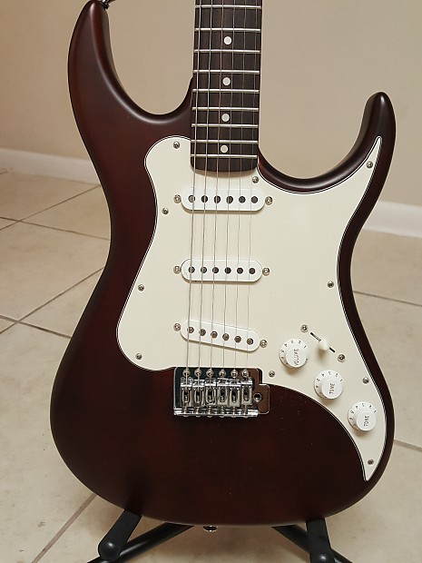 新品同様 AXL Reverb | Guitar Electric Stratocaster ギター