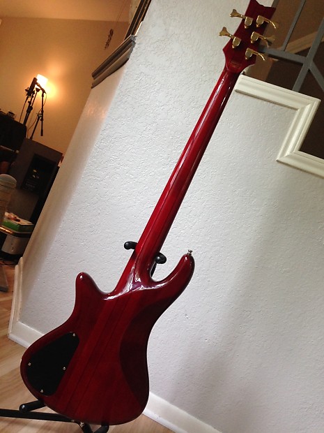 Schecter Diamond Series Elite 5 Bass Neck Thru