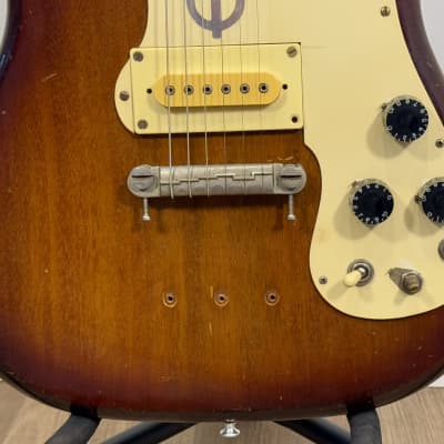 Epiphone Olympic Double Batwing Headstock with Maestro 1963- 1970 - Sunburst image 4