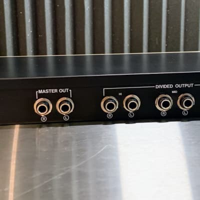 Vestax DCR-1200 3-Band Isolator EQ w/ USA PSU + Individual Vestax DCR-1200 3-Band Isolator EQ w/ USA PSU + Individual