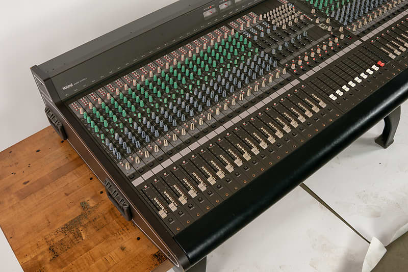 40 Channel Yamaha PM-1800 Console - The Japa Neve | Reverb