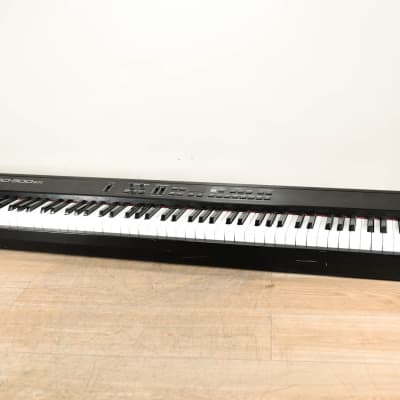 Roland RD-300SX 88-Note Digital Stage Piano (NO POWER SUPPLY) CG0064B