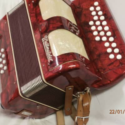 Weltmeister  8 bass diatonic button accordion key C/F 1990-2000 red marble image 6