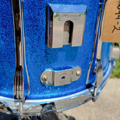 Vintage 1980's Ludwig 14x10 Field/Snare Drum - Blue Sparkle - (094-2) image 4