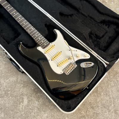 E serial Fender Stratocaster ST62 Squier 1985 - Blackie
