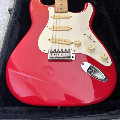Squier MIJ Standard Stratocaster with Maple Fretboard 1984 - 1988 - Torino Red image 2