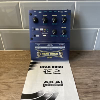 Akai E2 Headrush Delay/Looper | Reverb