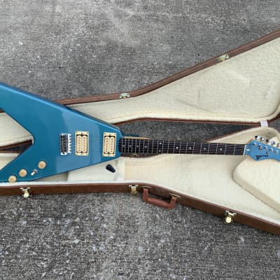 Hondo  (Yakima) Flying V Vintage RARE w/ OHSC image 1