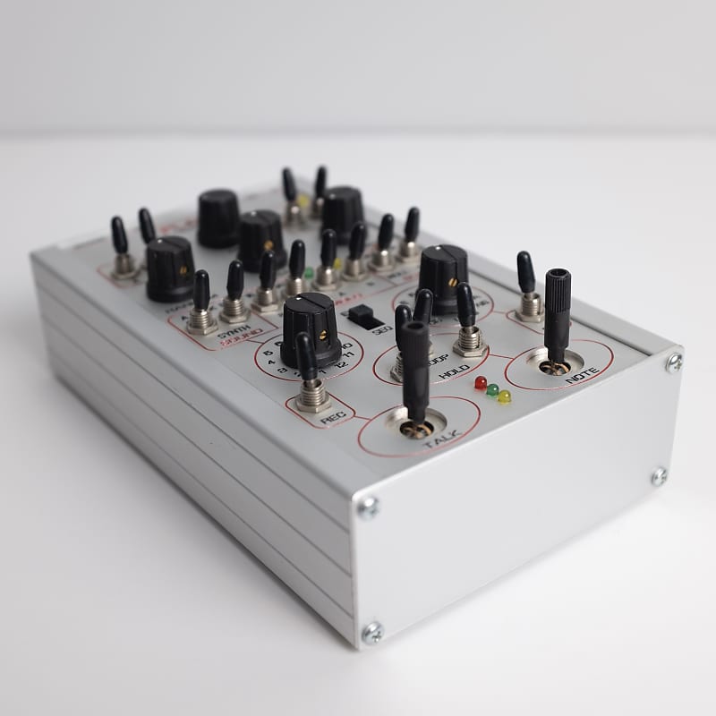 激レア！Flame Midi-Talking-Synth 直販特売中 - clinicaviterbo.com.br