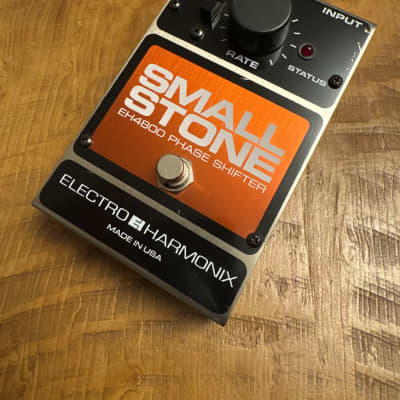 Electro-Harmonix Small Stone EH4800 Phase Shifter | Reverb UK