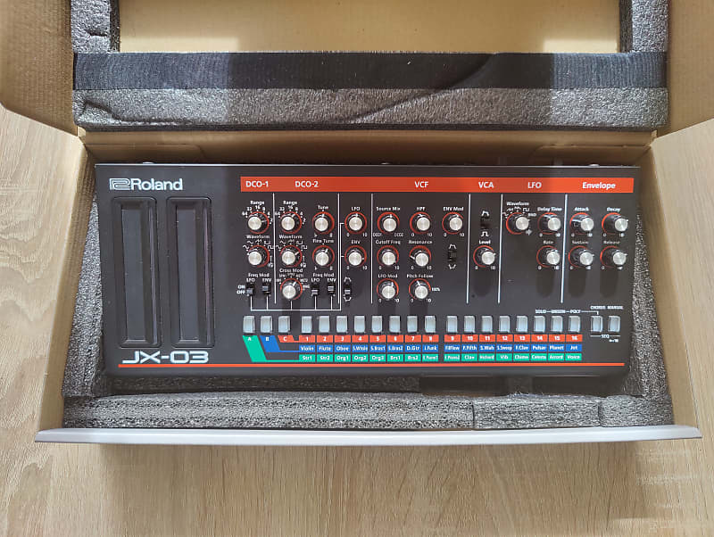 Roland JX-03 Boutique Series Synthesizer Module image 1