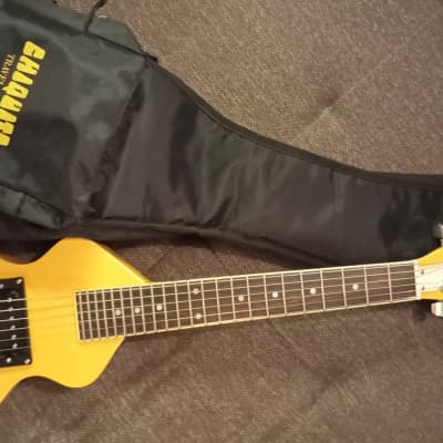 Erlewine Chiquita Travel guitar 90's - yellow *Neck repair* image 2