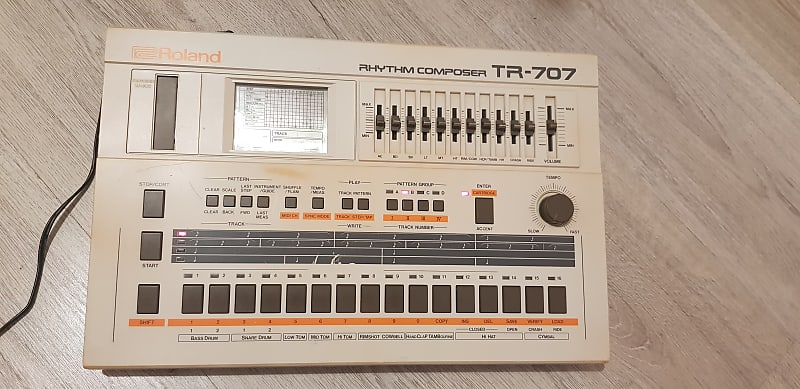 Roland TR-707 Rhythm Composer Classic Drum Machine Sequencer image 1