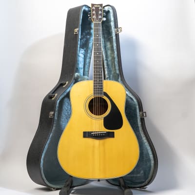 Yamaha FG-301B Orange Label Jumbo Dreadnought Acoustic Guitar w/ Case - Natural image 2
