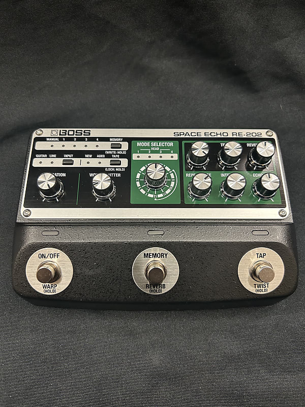 Boss RE-202 Space Echo | Reverb
