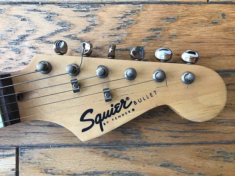 Squier by Fender Bullet Stratocaster 2005 Black Humbucker Squier by Fender Bullet Stratocaster 2005 Black Humbucker