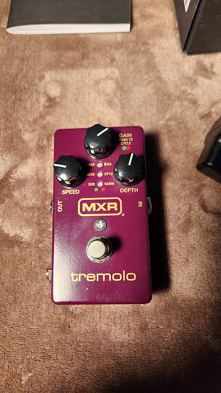 MXR M305 Tremolo