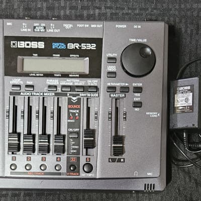 Boss BR-532 Digital Studio Compact 4-Track Recorder