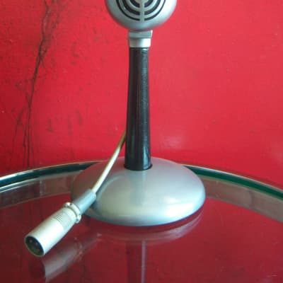 Vintage rare American D22 dynamic microphone High Z w period