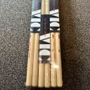 Vic Firth American Classic Hickory 5B Wood Tip 12 pack
