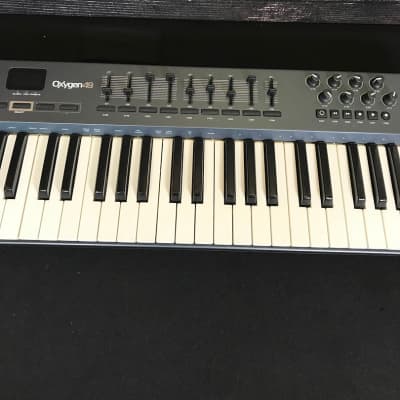 M-Audio OXYGEN 49 Keyboard (Miami Lakes, FL)