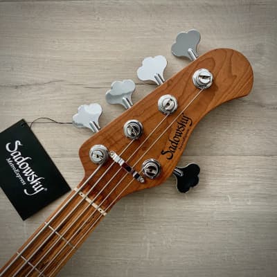 Sadowsky MetroExpress 21-Fret Vintage JJ 5-String Bass, Ice Blue Metallic High Polish, Morado Fretboard (2023 Updated Model) image 4