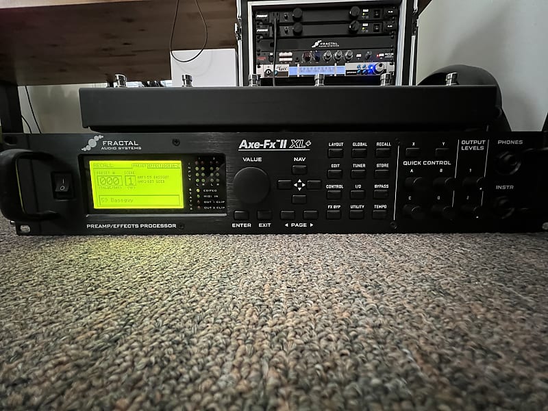 Fractal Audio Axe FX II XL+ and MFC-101 Mark III Foot Controller