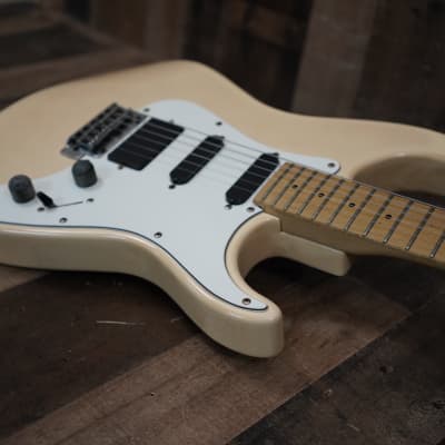Greco Guitar Device SPF-40 1987 Vintage White With Spirit Energy Maple Neck  HSS Made in Japan MI