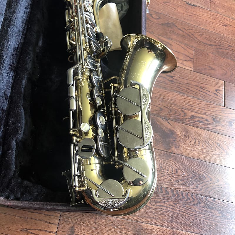 B&h 400 on sale alto saxophone