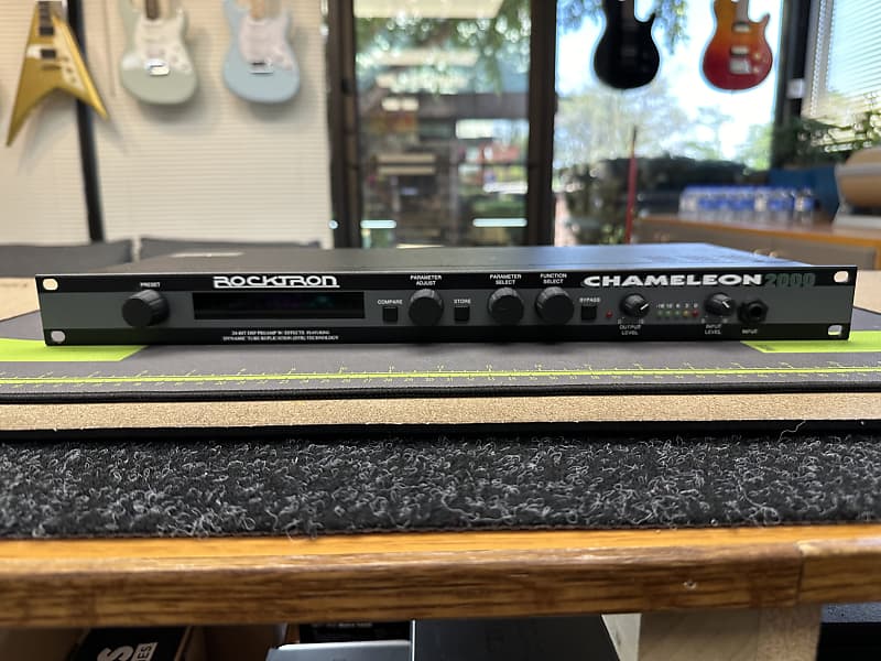 ROCKTRON★CHAMELEON 2000 Rocktron Chameleon 2000 Preamp | Musician's Friend