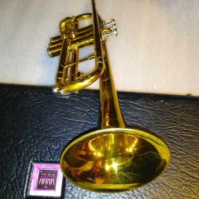 King Cleveland 600 Bb Trumpet, USA, Brass with King Case King Cleveland 600 Bb Trumpet, USA, Brass with King Case