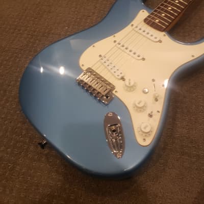 Fender Stratocaster 1994 - Lake placid blue image 3