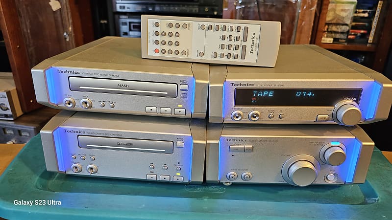 Technics mini stereo system Se hd 505 1990s - Silver  			