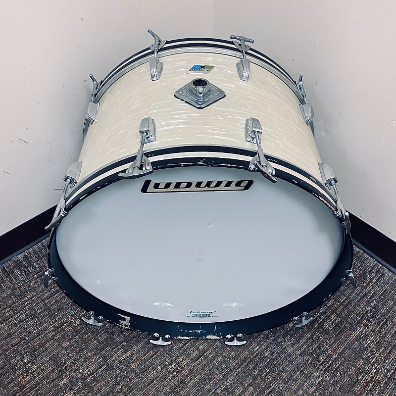 Vintage 1970's Ludwig 24