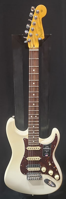 Fender American Professional II Stratocaster HSS with Rosewood Fretboard 2022 Olympic White image 1