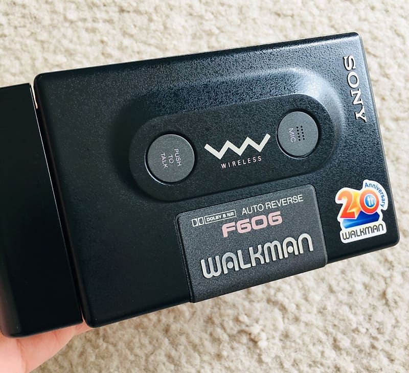 SONY WM-F606 Walkman Cassette Player, Excellent Shape