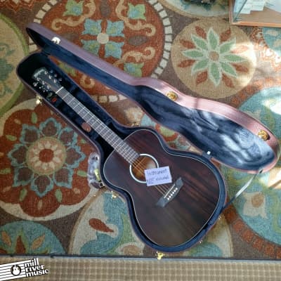 Washburn Arched Acoustic Guitar Hardshell Case Brown image 3