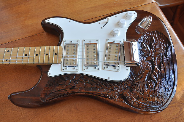 品質が完璧 1976 Univox Carved Eagle Strat | Reverb ロッド