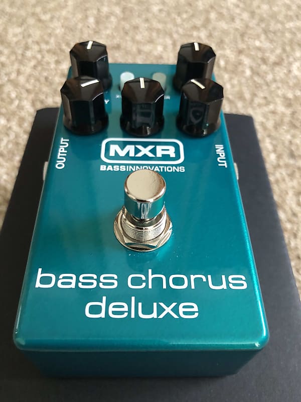 MXR M83 Bass Chorus Deluxe