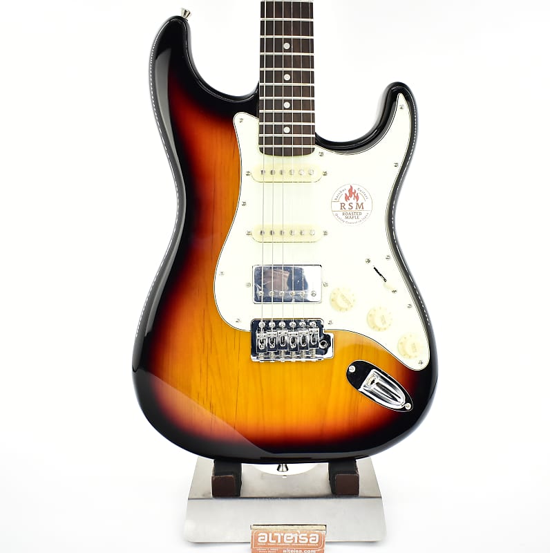 Bacchus Universe BST-2 RSR Stratocaster HSS Roasted Maple Nek Rosewood 2022 3TS 3164gr image 1