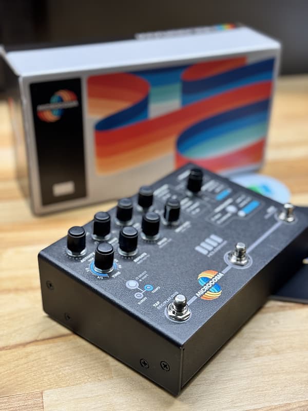 Hologram Microcosm デッキセーバー付き Microcosm cover - Decksaver