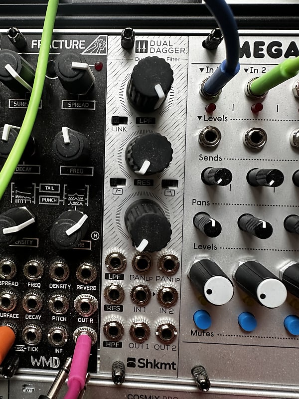 Shakmat Modular Dual Dagger Stereo Filter | Reverb
