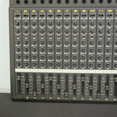 Kawai MX-16 Sixteen Channel Compact Keyboard Mixer - 100V image 2