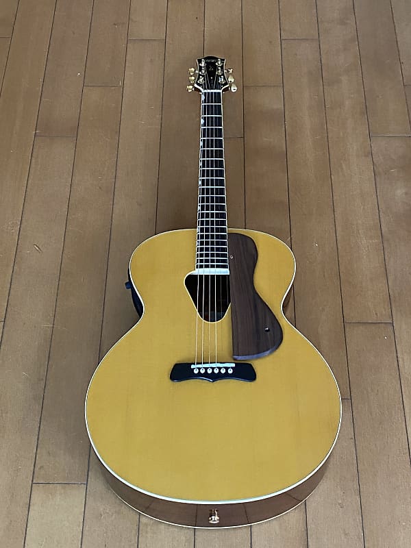 Gretsch G3203 Historic Acoustic Electric Solid Spruce Top