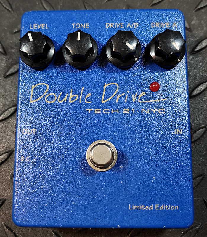 TECH21 Double Drive Limited Edition 【公式通販】
